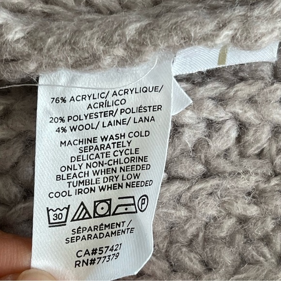 Ann Taylor Marled Turtleneck Sweater Women’s Size M Wool Blend Cozy Chunky - Picture 10 of 10